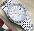 Reloj Rolex Land-Dweller 36 de platino que destaca por su exclusiva esfera  glaciar con motivo de nido de abeja y su bisel engastado con diamantes