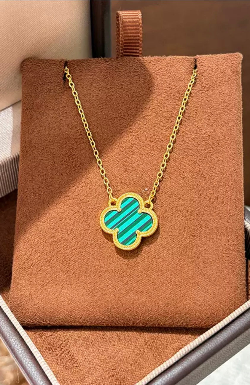 Collar trébol (top ventas)